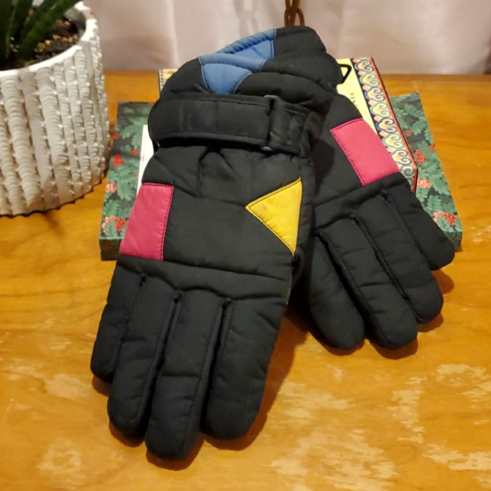 90s Vintage black snow gloves w/ color blocking